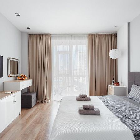 White Apartment In 12 Floor Одеса Екстериор снимка