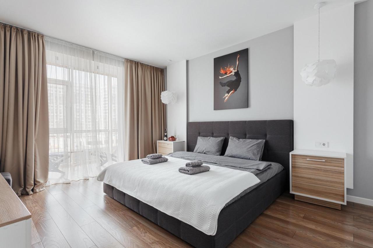 White Apartment In 12 Floor Одеса Екстериор снимка