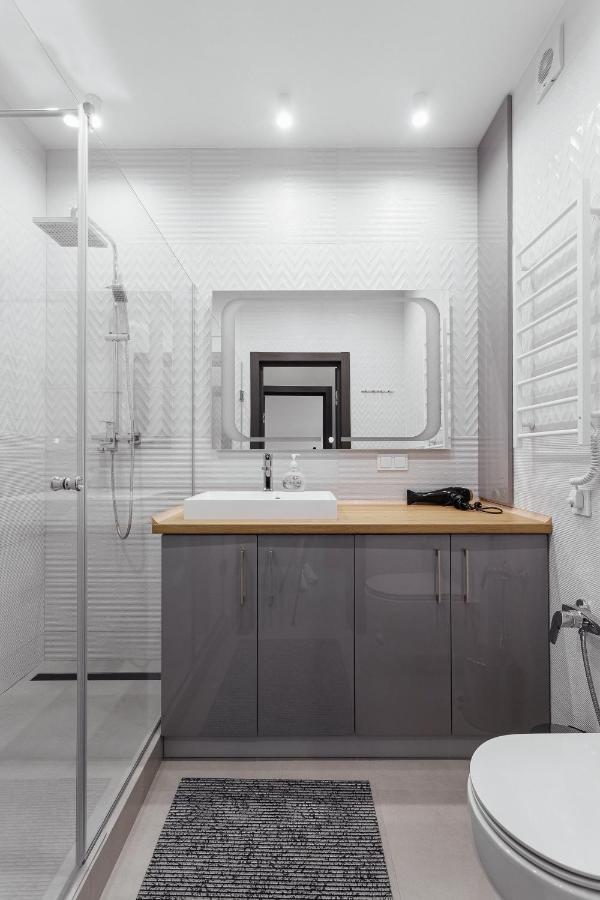 White Apartment In 12 Floor Одеса Екстериор снимка