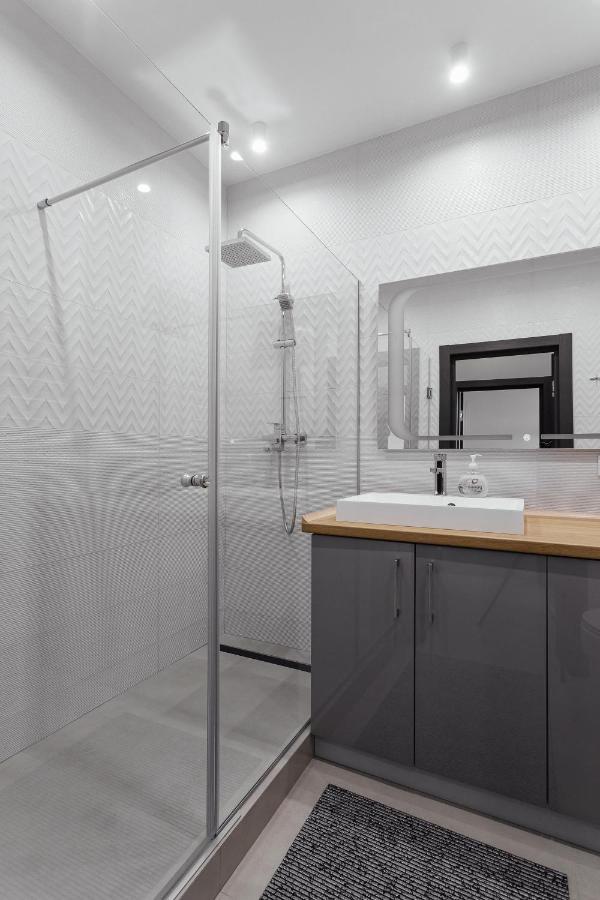 White Apartment In 12 Floor Одеса Екстериор снимка